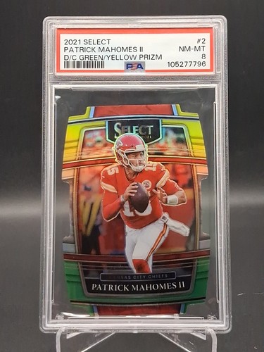 PSA 8 2021 Panini Select - Concourse Patrick Mahomes II #2 Green & Yellow Prizm