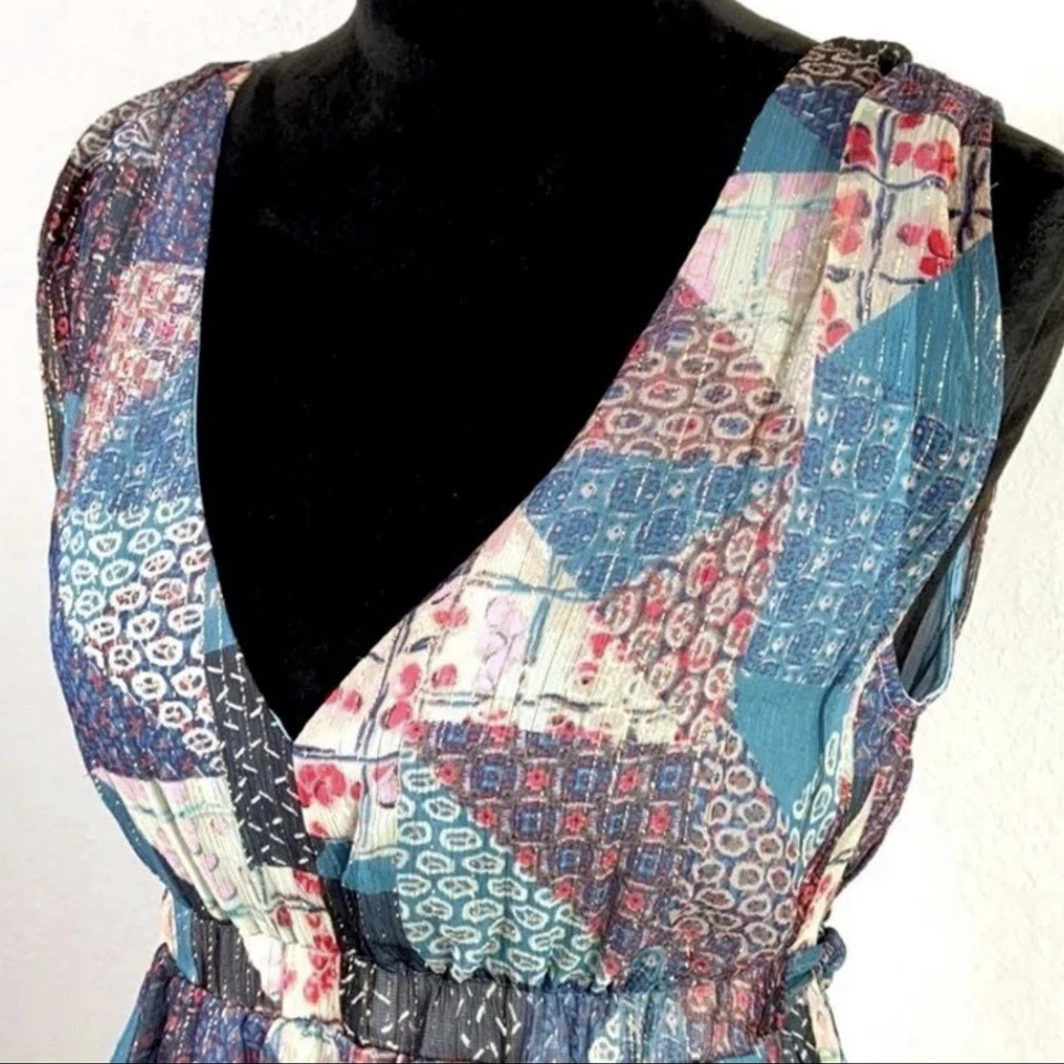 Blusa sin mangas BCBG Maxazria ($159) retazos de seda metálica dorada brillante nueva con etiquetas Foto 3 de 4