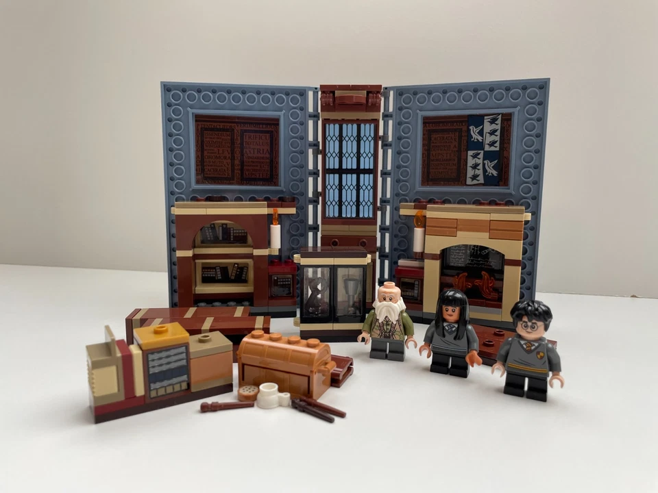 LEGO Harry Potter 76385 Hogwarts Moment: Charms Class, photo 2 of 5