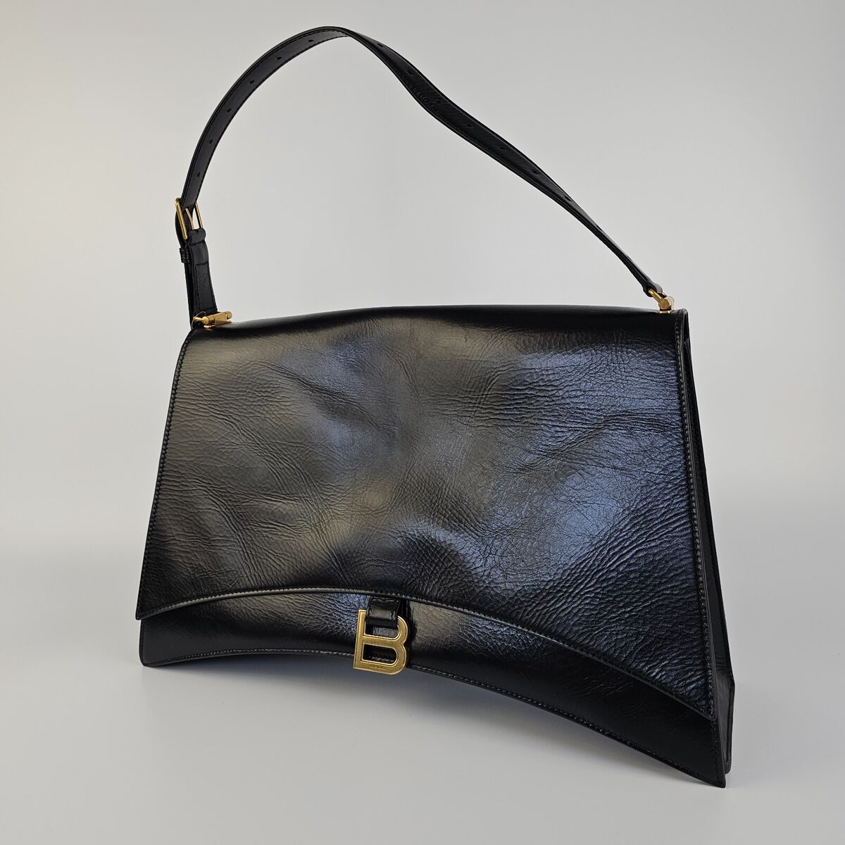 BALENCIAGA Crush Large Sling Black/Gold Leather Shoulder Bag BALENCIAGA Crush Large Sling Black/Gold Leather Shoulder Bag