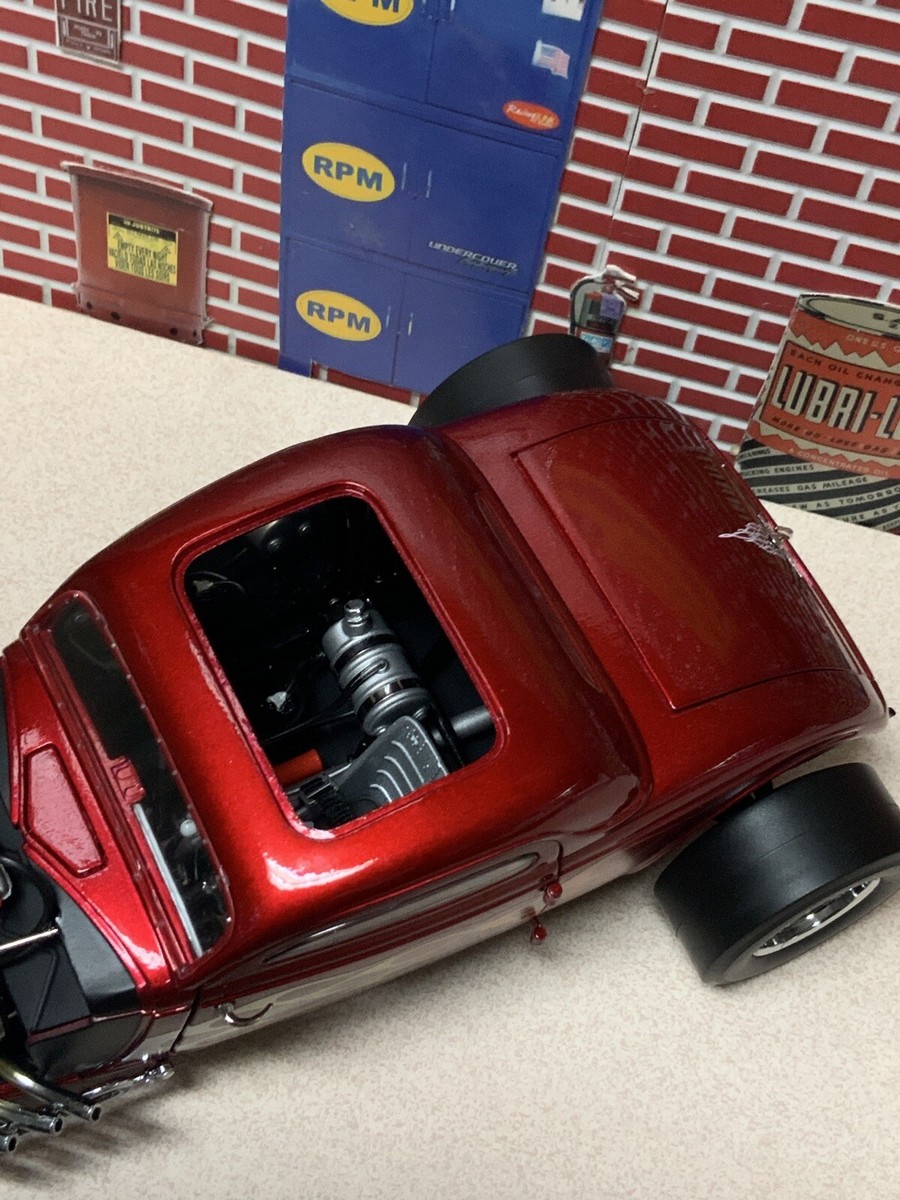 1/18 GMP 1932 Nitro Coupe Altered Drag Coupe Candy Apple Red 18816