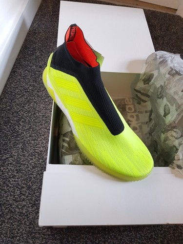 Adidas Predator Tango 18 + TR Solar Yellow Laceless Football boots AQ0601 DS - Picture 2 of 11