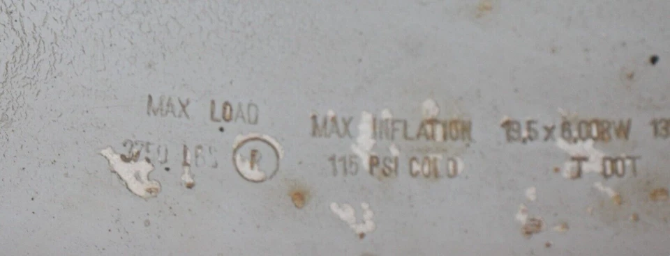 2010 - 2016 FORD F550 ARO DE RODA 19,5" 19,5X6,00RW 135,89 & SENSOR TPMS fabricante de equipamento original - Imagem 4 de 4