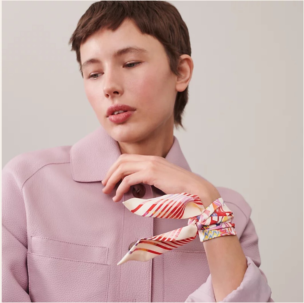 Hermès Limited Edition Marble Silk Twilly. BNIB. Guaranteed