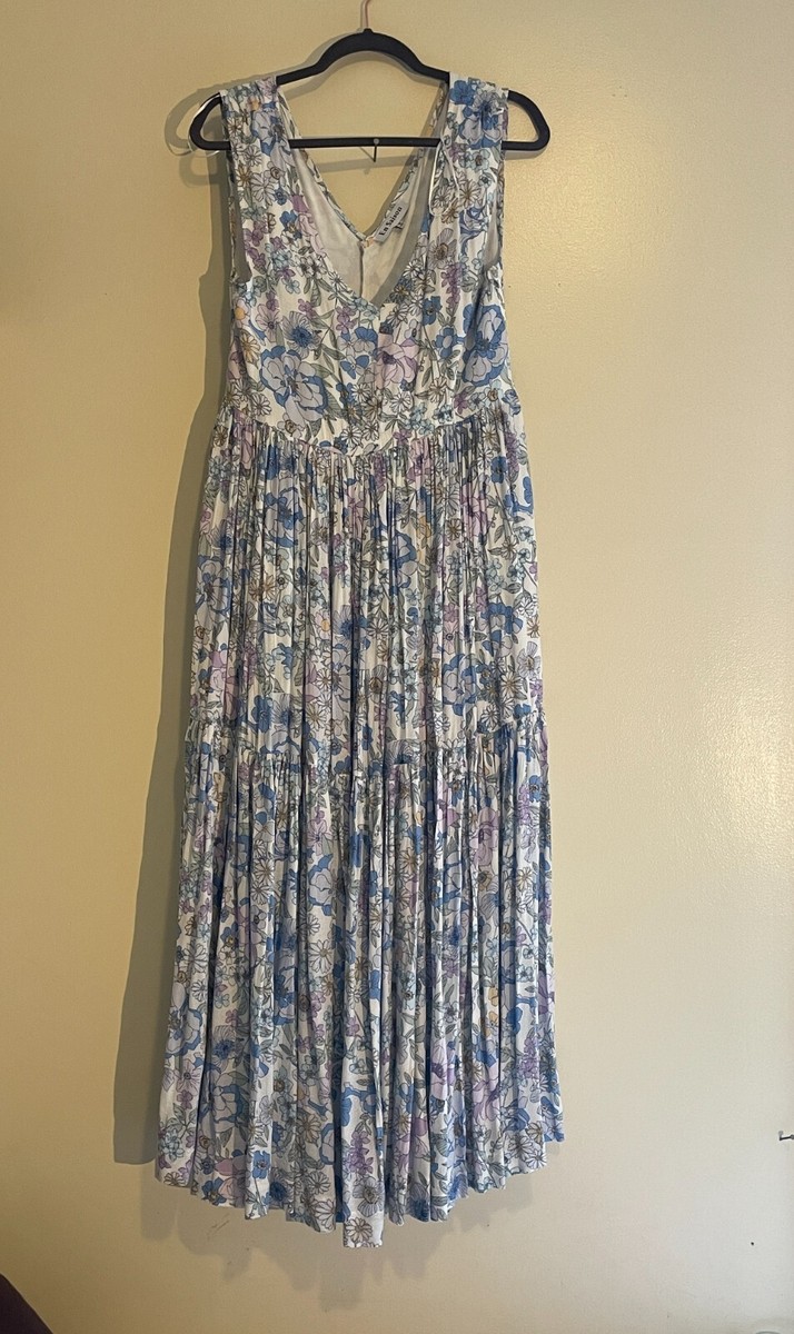En Saison Floral Blue and White Tiered Maxi Dress Rayon Sz M | eBay En Saison Floral Blue and White Tiered Maxi Dress Rayon Sz M | eBay