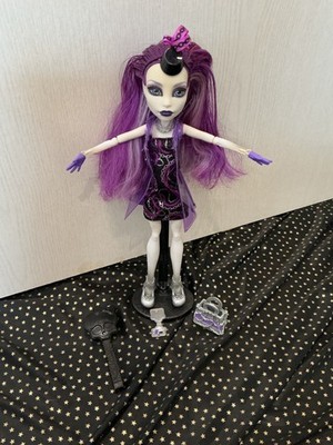 Monster High Gouhls Night Out Spectra Vondergeist von Mattel