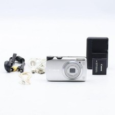 Canon PowerShot A3200 IS Silver Compact Digital Camera Excellent Condition