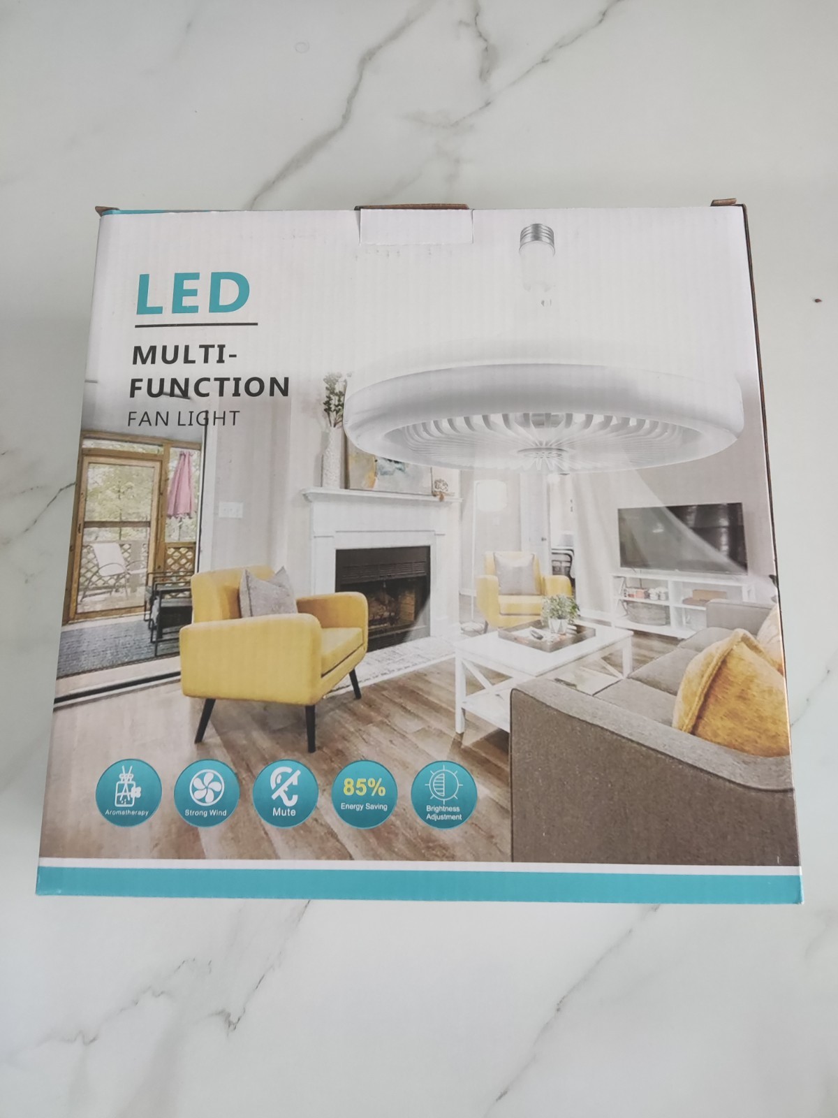Ventilateur de plafond LED blanc avec diffuseur d'aromathérapie intégré