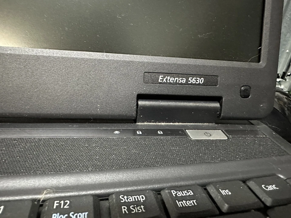 NOTEBOOK ACER EXTENSA 5630 CPU INTEL T5800 2GB DDR2 HDD 160GB - Immagine 3 di 4