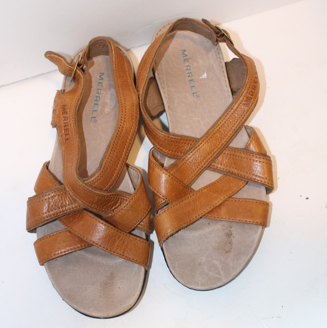 Sandali donna Merrell marrone fagotto 9 in pelle con cinturino incrociato accento ricamato