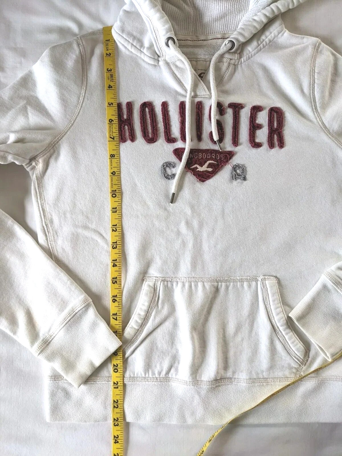 OFF WHITE Felpa pullover Hollister donna grande con cappuccio bianco sporco rosso logo scritto