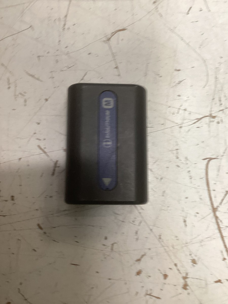 MEXXTRONICS Akku Für Sony NP-FM30 (1700mAh, 7,2V) - Kompatibler Li-Ion Ersatzakku, Silber