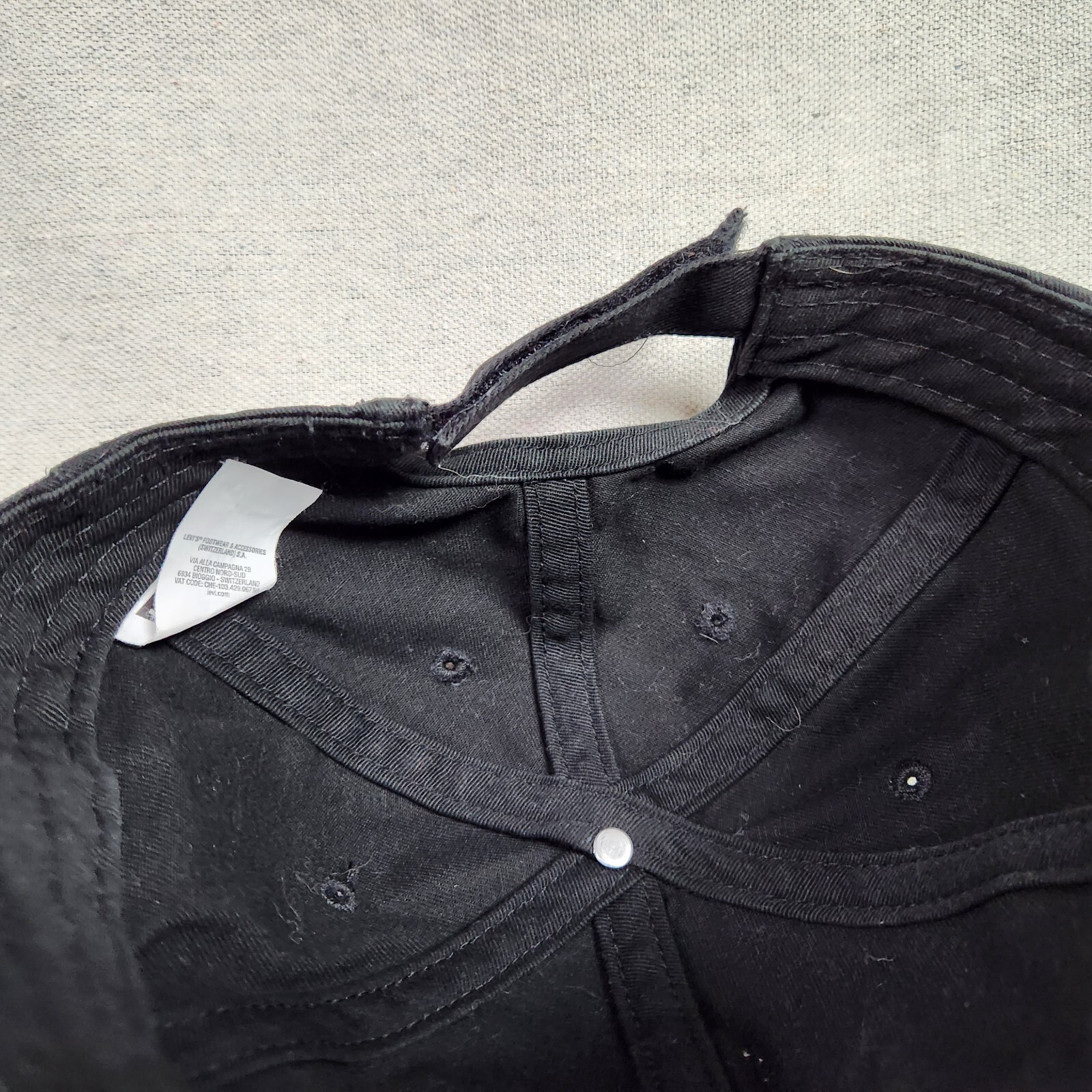 Levis Cap Hat Strap Back Adjustable Black Red Emb… - image 8