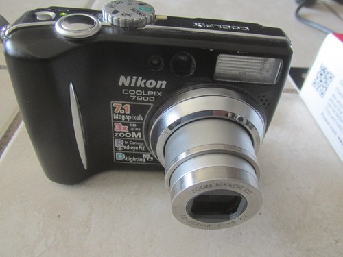 Nikon COOLPIX 7900 Digital Camera Tested 7.1 MP 2 Batteries & Charger Case Cord - Picture 6 of 8