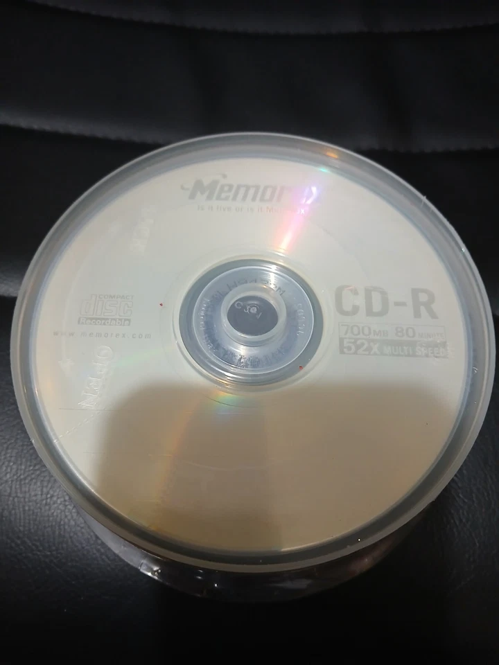 Memorex CD-R 52x Multi Speed 700MB 80 Min Recordable 30 Pack Blank Discs New - Image 2 of 4