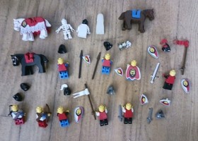 LEGO (6090) Castle: Royal Knight's Castle - 100% Complete Box Manual All Figures