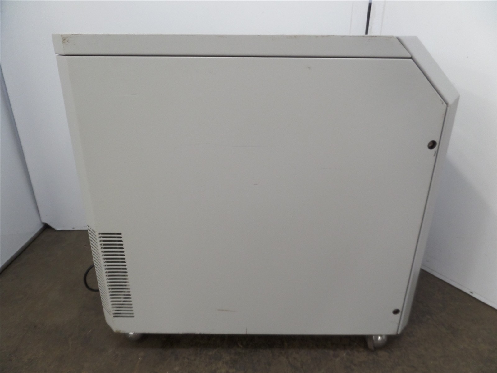 Parker Filtration 74-5041NA Lab Gas Generator