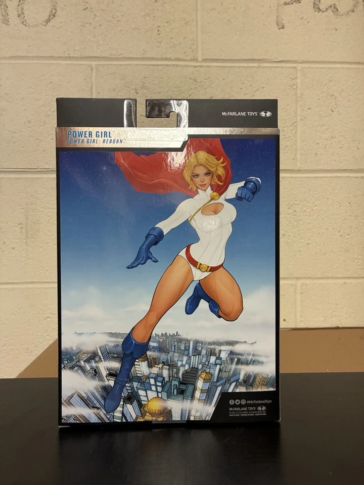 McFarlane Toys DC Multiverse Power Girl: Reborn 收藏版 #31 — 第 3/4 张图片