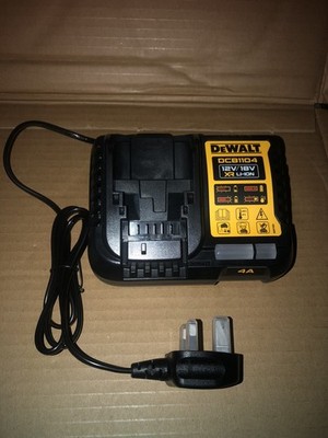 DeWalt DCB1104-GB 4A 12V/18V Multi-Volt Powerstack Akku Ladegerät 240V Neu
