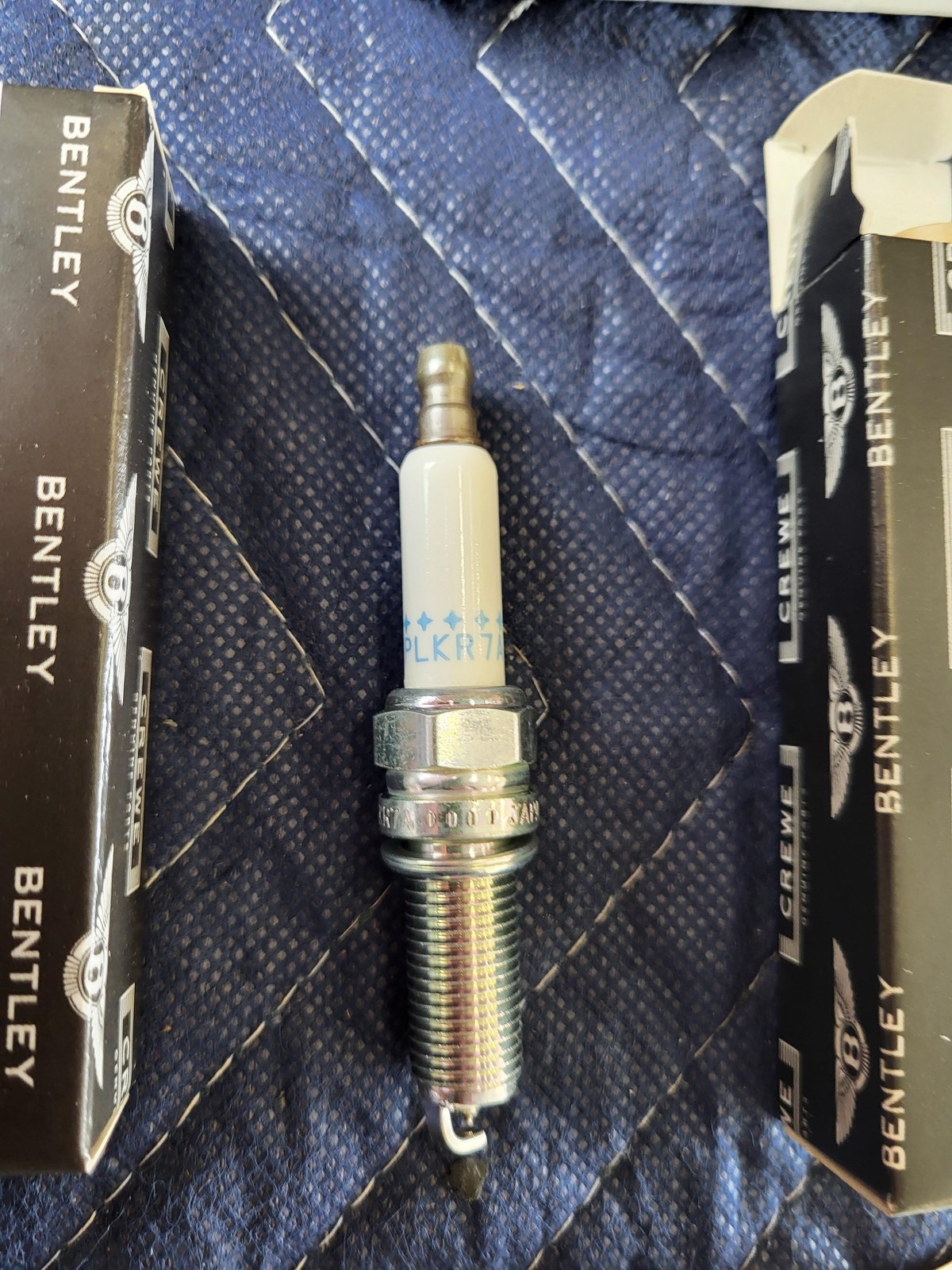 2011-2020 Bentley Mulsanne Spark Plug SET of 4 OEM 07V-905-600-A