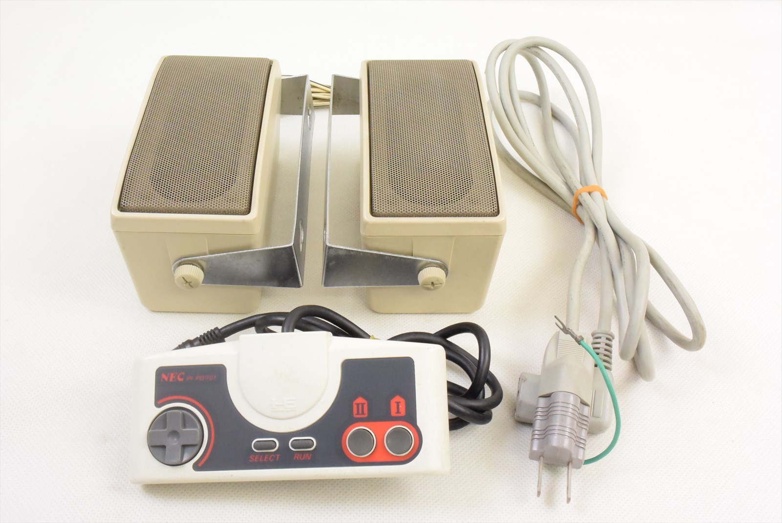Système PC-Engine Console NEC PC-KD863G écran couleur moniteur testé 3008 - Photo 9 sur 9