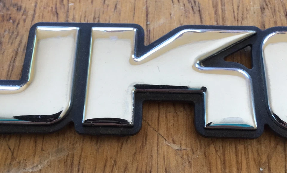 GMC Yukon 2002 puerta trasera emblema Yukon Foto 4 de 4