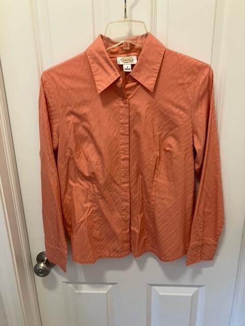 Talbots Women's Peach Long Sleeved Collared Fitted Button Blouse Size 8