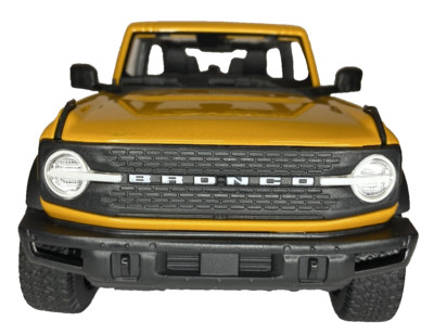2021 Ford Bronco ''Badlands'' Maisto SE 1:18 Diecast model 6th Gen Yellow- Orange