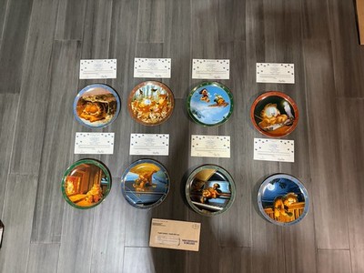 Vintage gold Danbury Mint Garfield Dear Diary Series Collector Plates with COAs