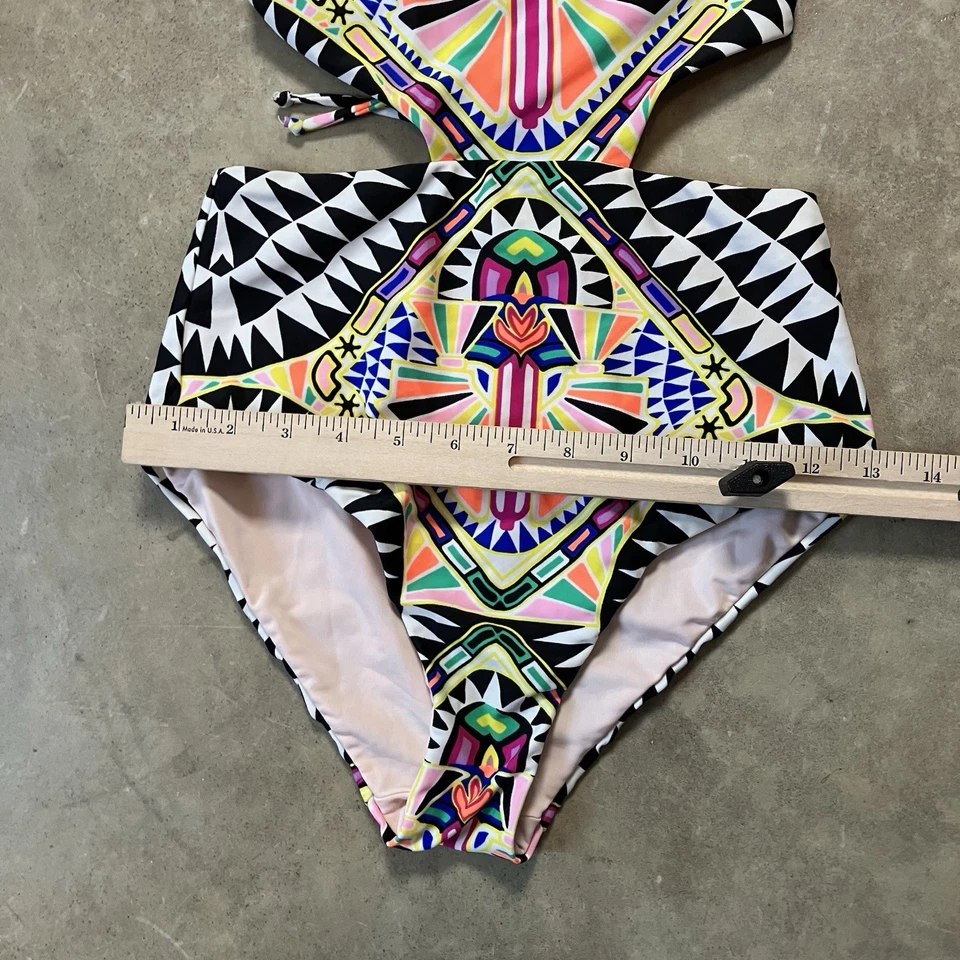 Maiô Mara Hoffman Swim Tamanho XS Fonte Cósmica com Cadarço Recortado Uma Peça - Imagem 4 de 4