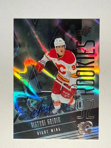 2025-26 UD SPx Rookies Gold Auto 04/10 MATVEI GRIDIN Flames RC SSP Card# F-MG