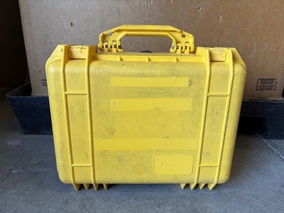 Pelican 1450 Protector Case | 16.44 x 13 x 6.82 in | iM220 Equiv | Yellow