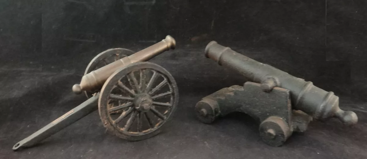 Two Vintage Civil War Type Miniature Cast Iron Replica Cannons. | eBay