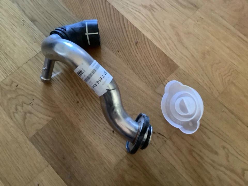 Manguera de refrigerante de motor genuina para BMW 2006-2013 WD Express 11 53 7 516 414  Foto 2 de 4