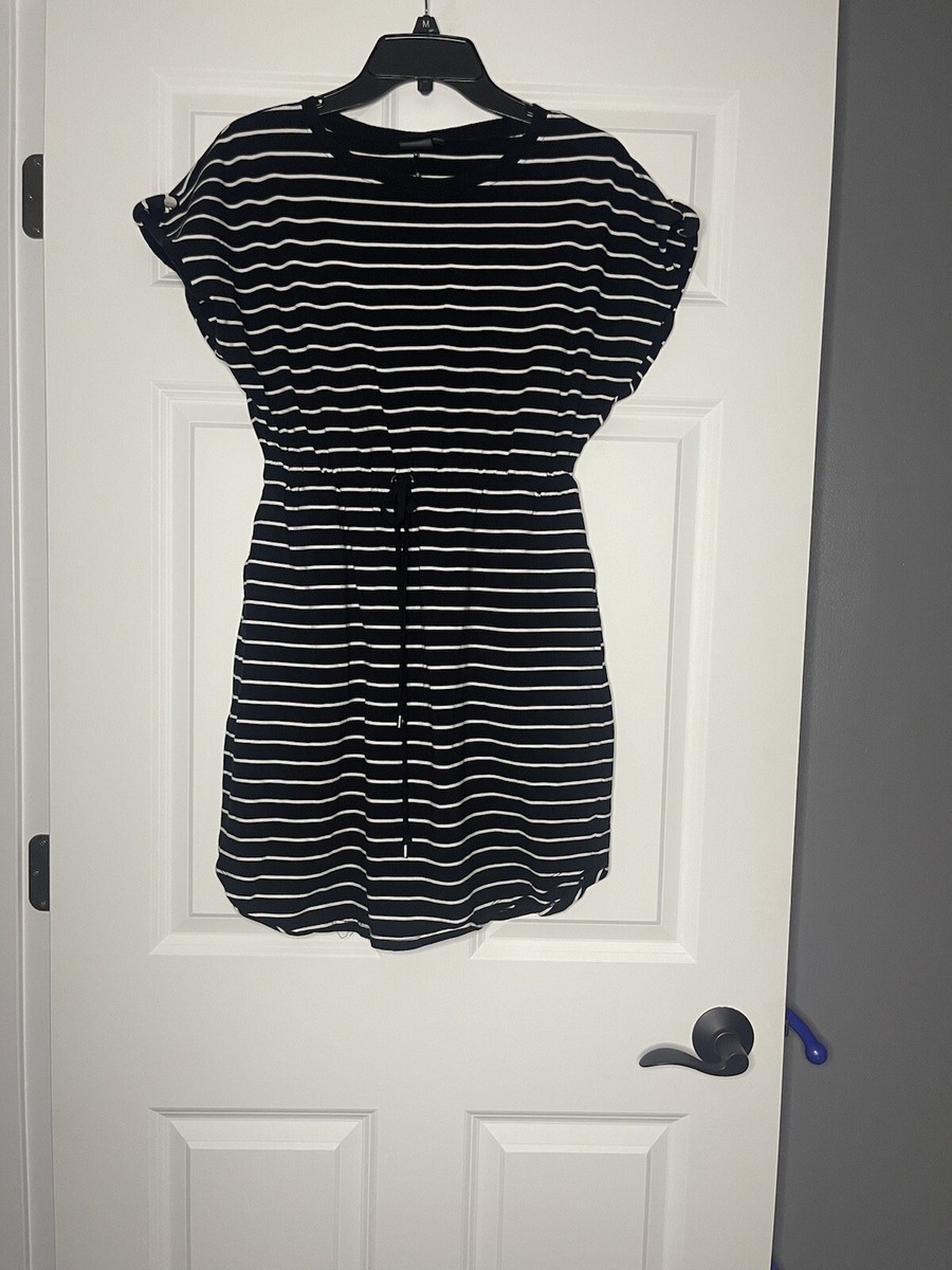 striped black and white t shirt dress Stripe Contrast V Neck Collared Puff Sleeve T Shirt Mini Dress with Pockets Stripe / XL