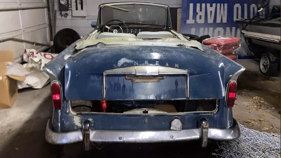 SUNBEAM TIGER 1964-1967 VOLANTE A LA DERECHA Guantera Forro NUEVA REPRODUCCIÓN Foto 2 de 4