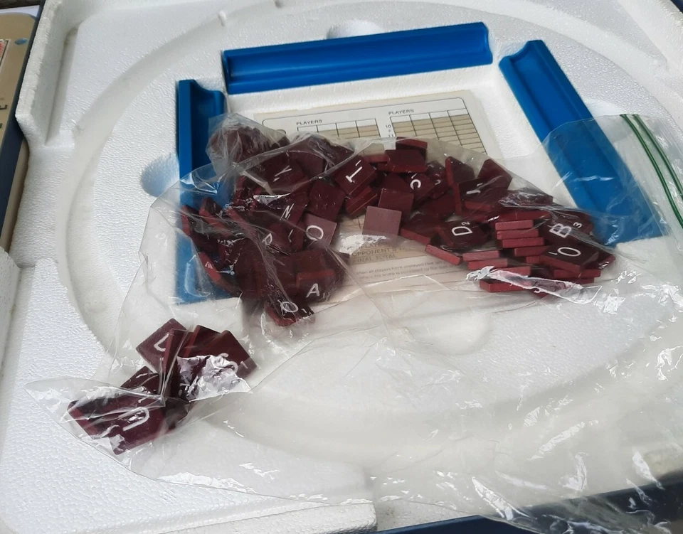 Vintage 1977 Deluxe Edition Scrabble Crossword Game Complete Turntable - Image 4 of 4