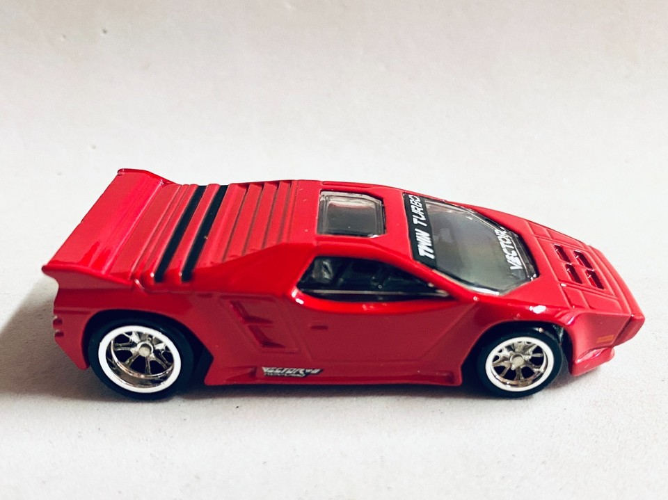 Vector W8 Hot Wheels