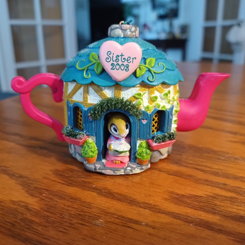 Carlton Cards Heirloom Collection Lighted Sister Ornament 2003 Teapot Mouse #33