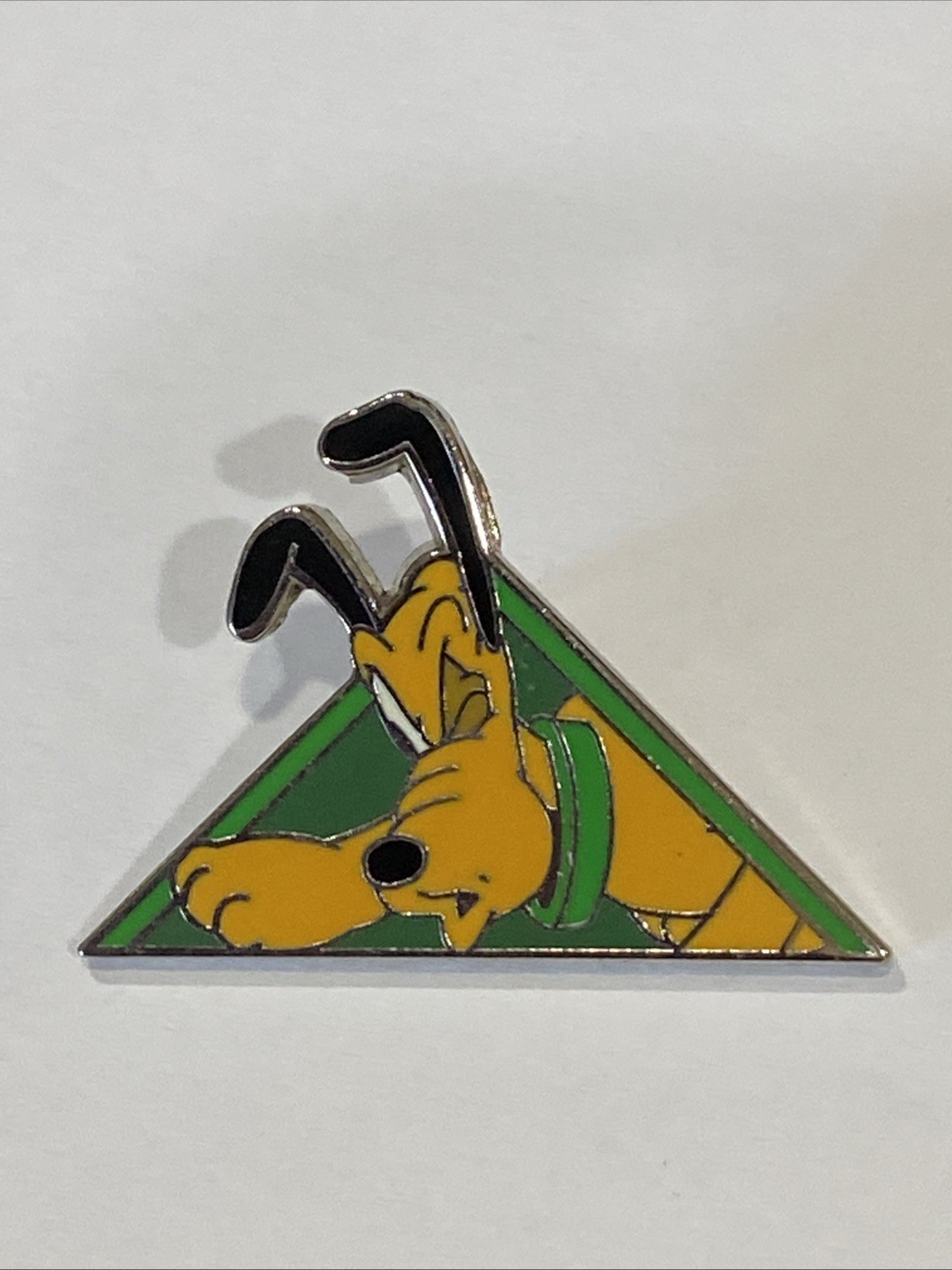 Disney Pin 2009 Pluto Triangle Mickey and Friends Puzzle Pin tangram L