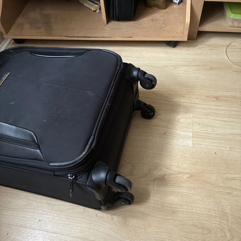 Samsonite Suitcase TSA002 without key unfortunately for combination lock - Image 4 of 4