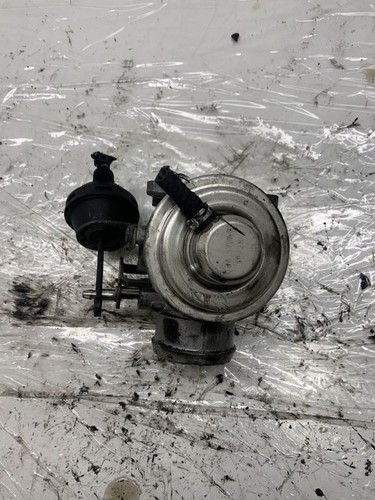 Volkswagen PASSAT B5 1999 Diesel AGR-Ventil Abgasrückführung 038129637 DRA5307