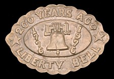 LK26150 NOS 1976  LIBERTY BELL  200 YEARS SOLID BRASS BICENTENNIAL BUCKLE