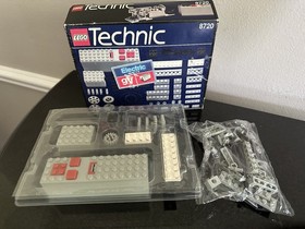 LEGO TECHNIC: 9V Motor Set (8720) IOB w/Sealed Bags