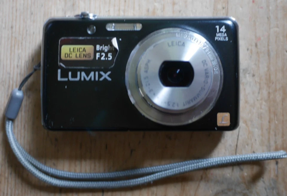 Panasonic Digital Camera Lumix DMC-FS41 14.1MP Black Tested W/ Battery + Charger, photo 2 of 5