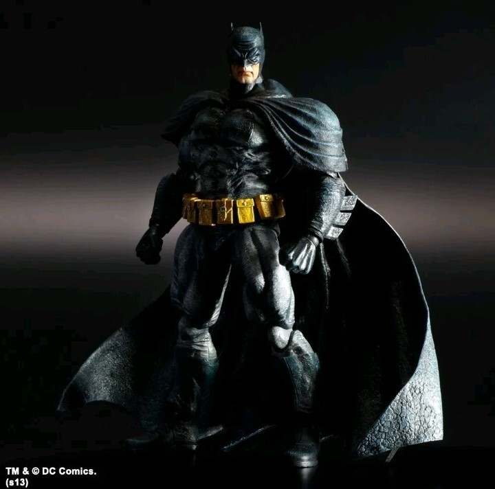 BATMAN　ARKHAM CITY PLAY ARTS 改　フィギュア Batman Arkham City Play Arts Kai No. 4 Batman The Dark