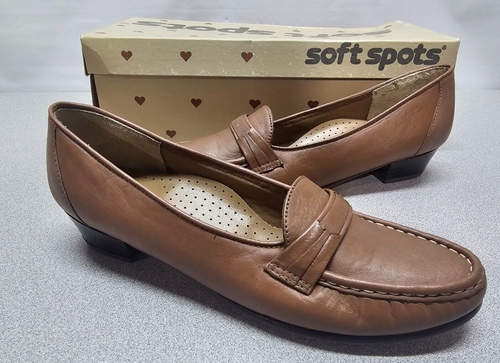 NIB Soft Spots Flair Womens Size 7 Brown Oxford Loafer Casual Dress Shoe 1" Heel