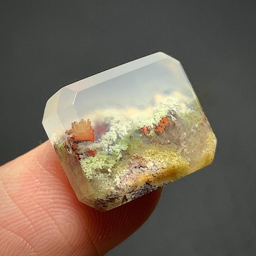 Tiny Scenic Moss Agate Cabochon 16x13x5mm High Quality 12.5 ct - Picture 5 of 7