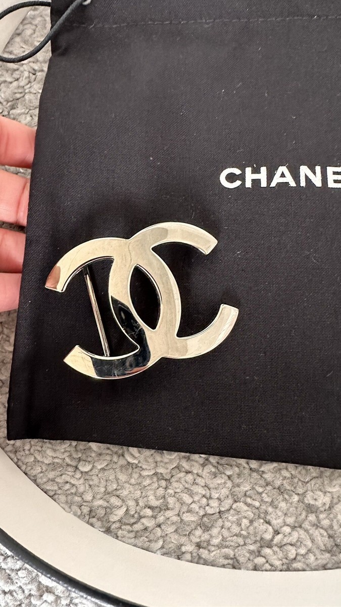 激レア　vintage CHANEL シルバースタッズベルト org.jpg