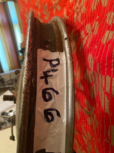 Triumph front Wheel 18"x2" P466 - Picture 2 of 7
